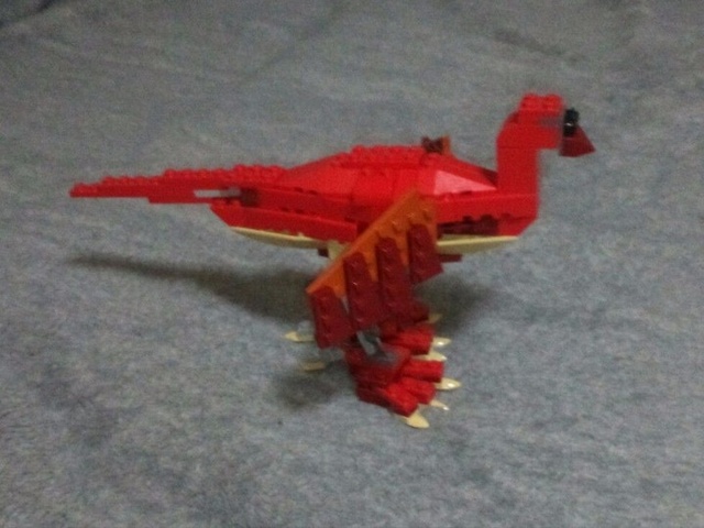 TINAMI [モデル]一番小さな恐竜